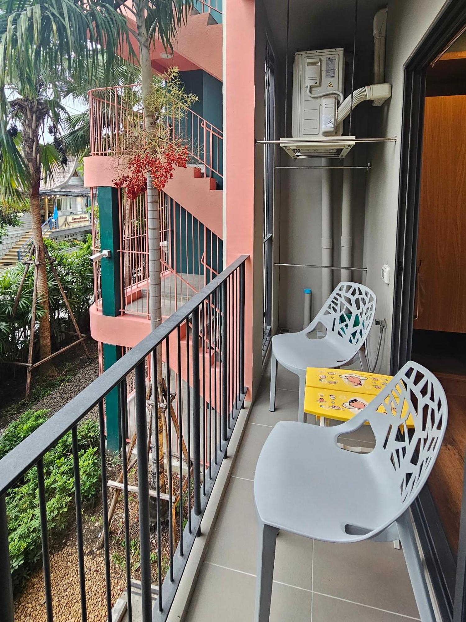 אפרטהוטל La Habana Huahin By Abcd מראה חיצוני תמונה